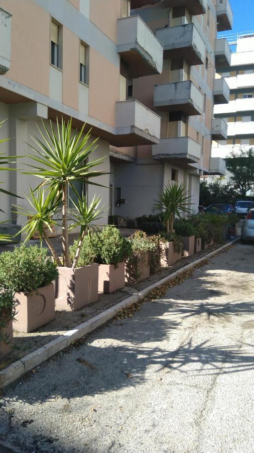 Apartment Montesilvano Marina Exterior foto